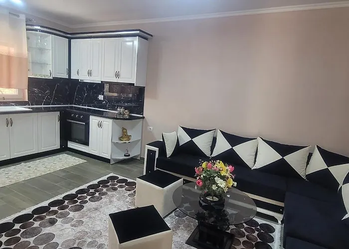 Apartament Maxhari *